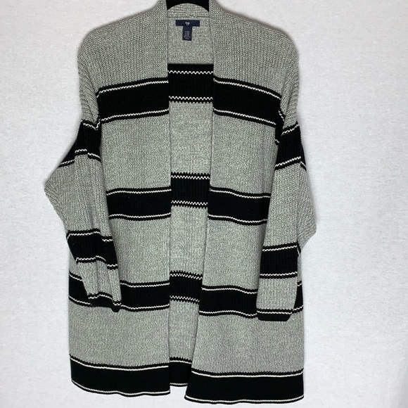 GAP Sweaters - Gap Long Sweater Black/Gray